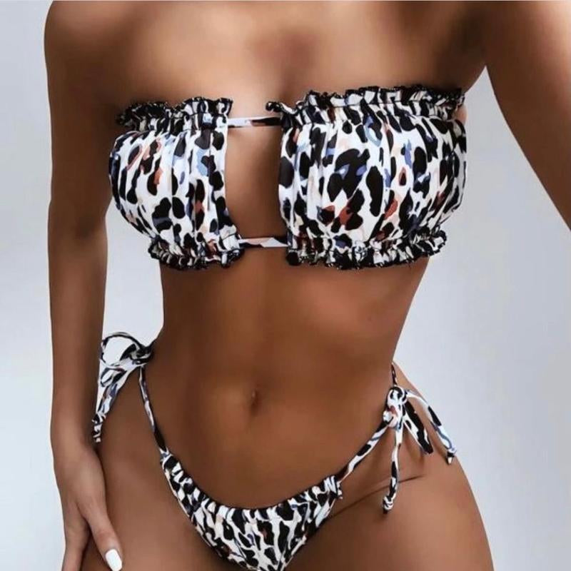 Cheetah Bandeau Swim - Vibrant Cheetah Print, Comfortable Fit, Stylish Design, High-Quality Material